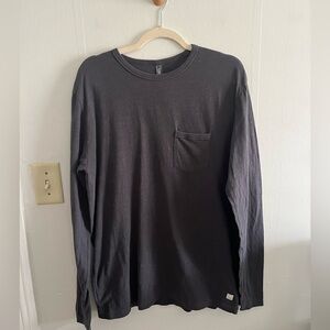 Vuori Men’s Long Sleeve Charcoal Gray Pocket T Shirt